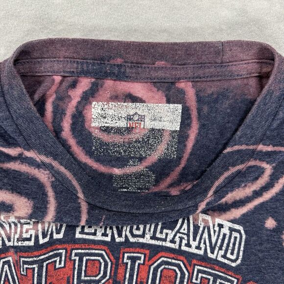 New England Patriots Vintage Style NFL XL T Shirt NFL Swirl See Description - Picture 4 of 6